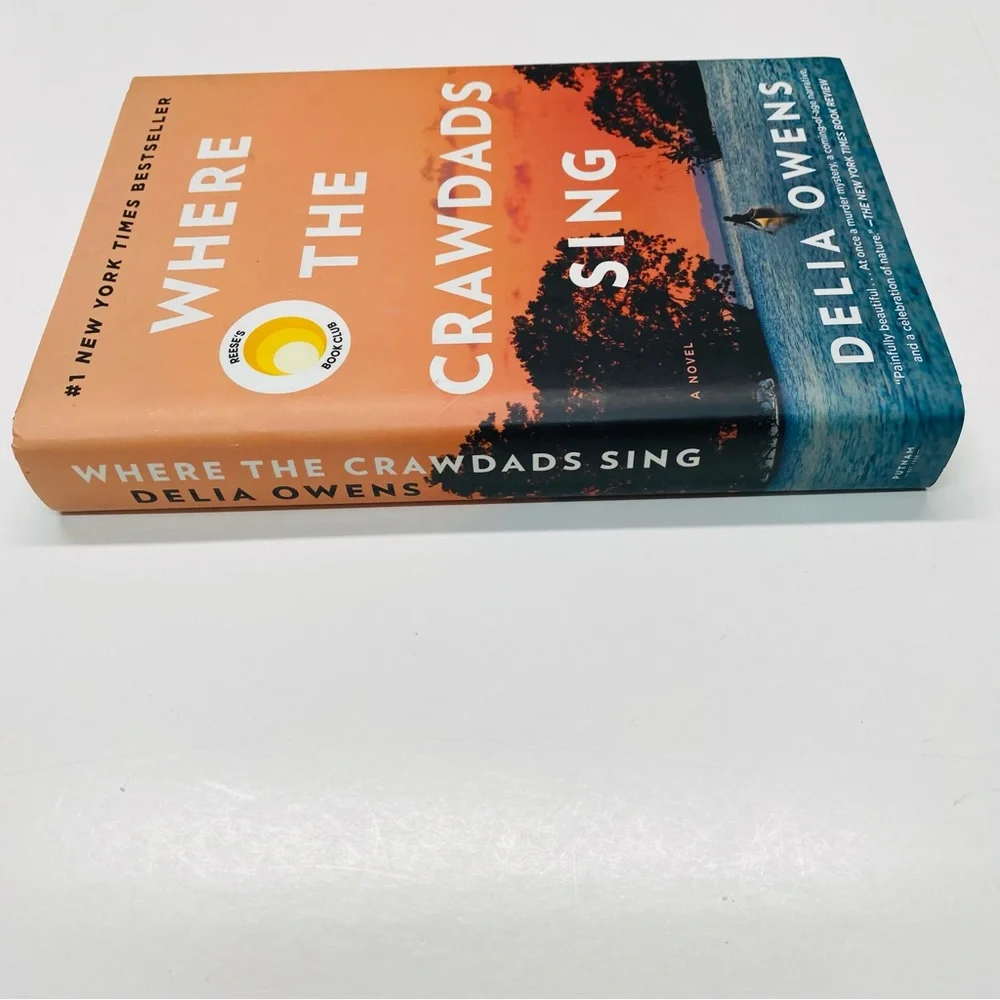 Where the Crawdads Sing Novel By Delia Owens Pre owned Book 2018 Murder Mystery